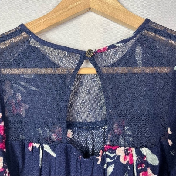 Rewind Navy Blue Floral Short Sleeve Ruffle Blouse XS - Picture 6 of 6